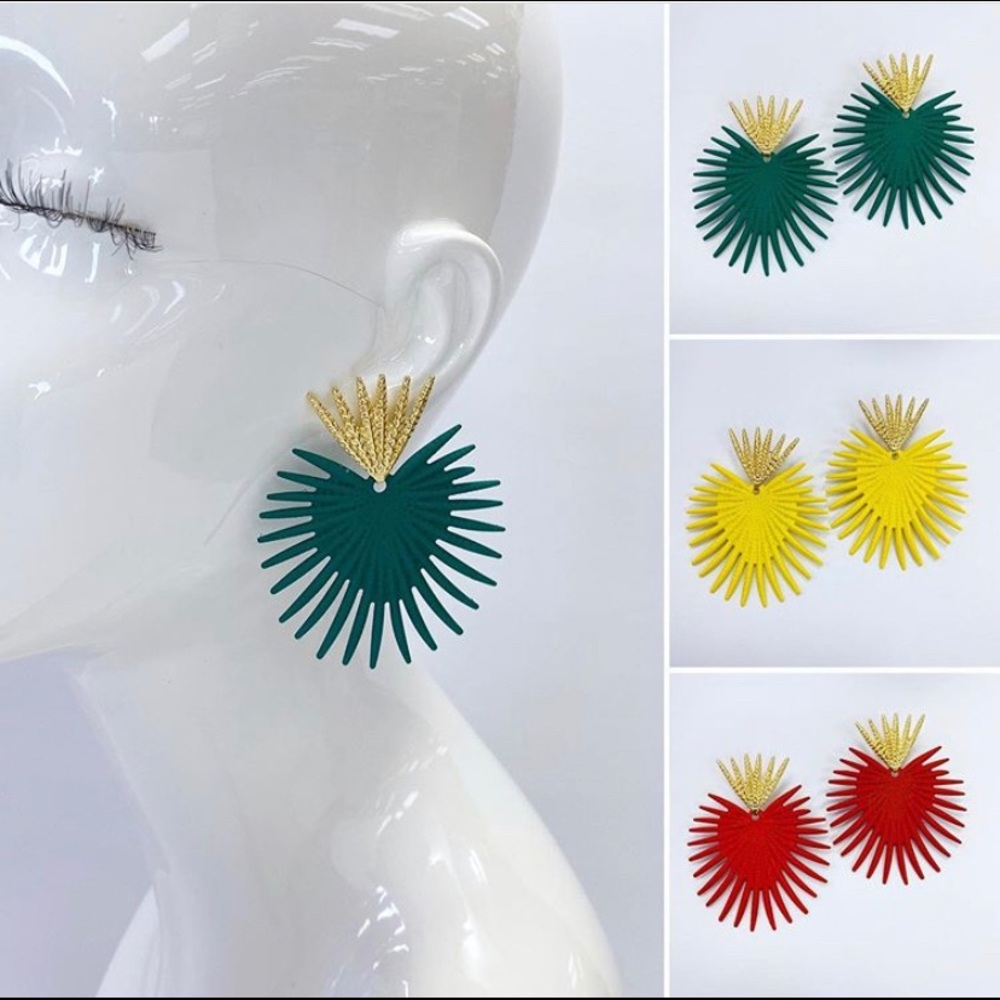 Queenin Earrings